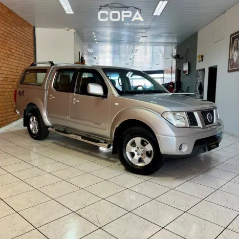NISSAN Frontier 2.5 XE 4X4 TURBO DIESEL CABINE DUPLA, Foto 15