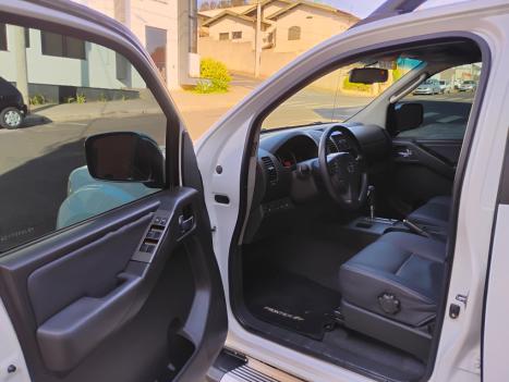 NISSAN Frontier 2.5 SL 10 ANOS 4X4 TURBO DIESEL CABINE DUPLA AUTOMTICO, Foto 7