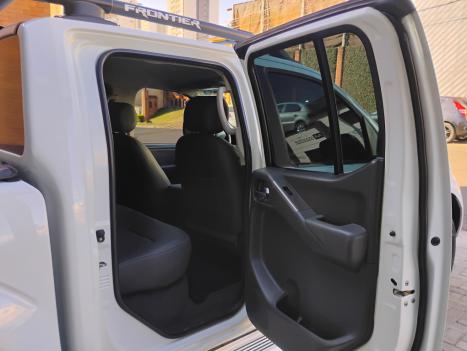 NISSAN Frontier 2.5 SL 10 ANOS 4X4 TURBO DIESEL CABINE DUPLA AUTOMTICO, Foto 15
