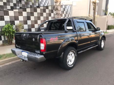 NISSAN Frontier 2.8 SE 4X4 TURBO DIESEL CABINE DUPLA, Foto 6