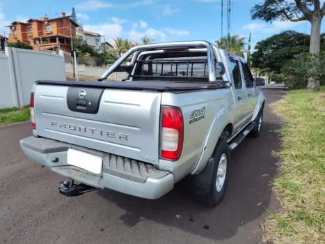 NISSAN Frontier 2.8 SE 4X4 TURBO DIESEL CABINE DUPLA, Foto 7