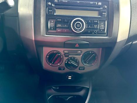 NISSAN Grand Livina 1.8 16V 4P FLEX S, Foto 13