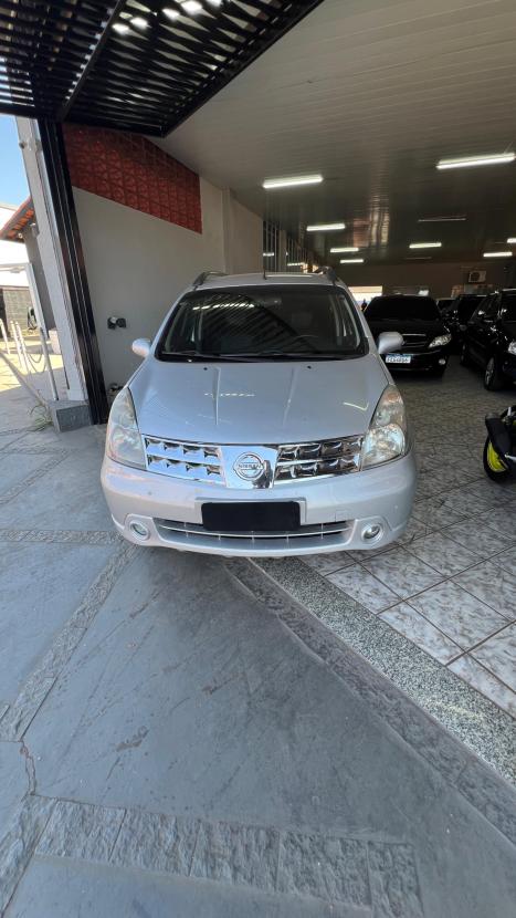 NISSAN Grand Livina 1.8 16V 4P FLEX, Foto 3