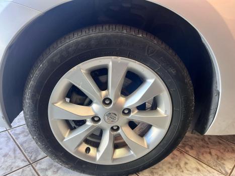 NISSAN Sentra 1.8 16V 4P GXE AUTOMTICO, Foto 7