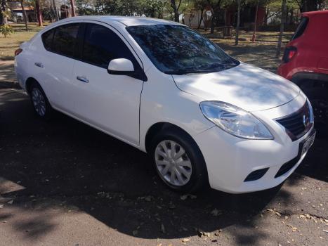 NISSAN Versa Sedan 1.6 16V 4P FLEX SV, Foto 1