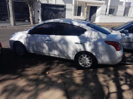 NISSAN Versa Sedan 1.6 16V 4P FLEX SV, Foto 5