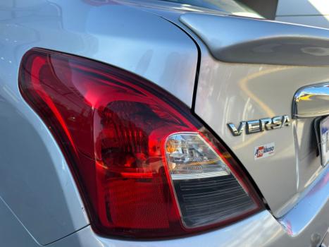 NISSAN Versa Sedan 1.6 16V 4P UNIQUE FLEX, Foto 17