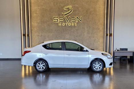 NISSAN Versa Sedan 1.6 16V 4P FLEX SV, Foto 4