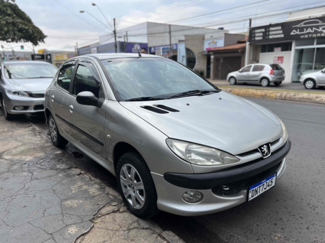 PEUGEOT 206 1.4 4P FLEX SENSATION, Foto 2