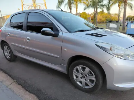 PEUGEOT 207 Hatch 1.4 4P XR FLEX, Foto 2