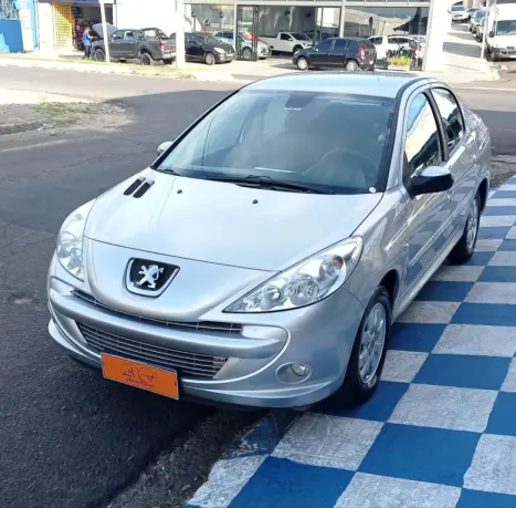 PEUGEOT 207 Sedan 1.4 4P PASSION XR FLEX, Foto 2