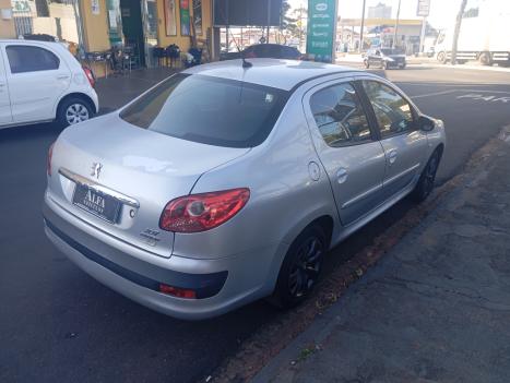 PEUGEOT 207 Sedan 1.4 4P PASSION XR FLEX, Foto 2