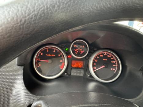 PEUGEOT 207 Sedan 1.4 4P PASSION XR FLEX, Foto 2