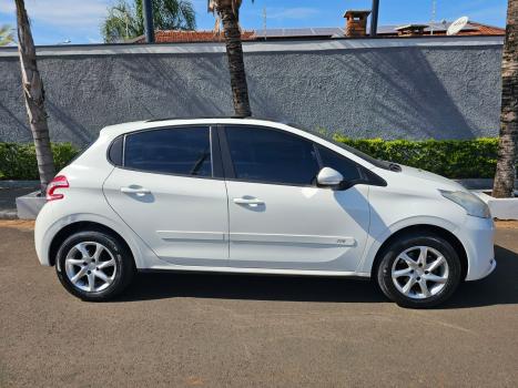 PEUGEOT 208 1.5 4P FLEX ALLURE, Foto 3