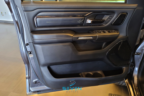 RAM 1500 5.7 V8 LIIMITED CABINE DUPLA 4X4 AUTOMTICO, Foto 12