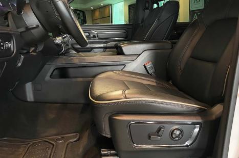RAM 1500 5.7 V8 LIIMITED CABINE DUPLA 4X4 AUTOMTICO, Foto 13