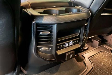 RAM 1500 5.7 V8 LIIMITED CABINE DUPLA 4X4 AUTOMTICO, Foto 17