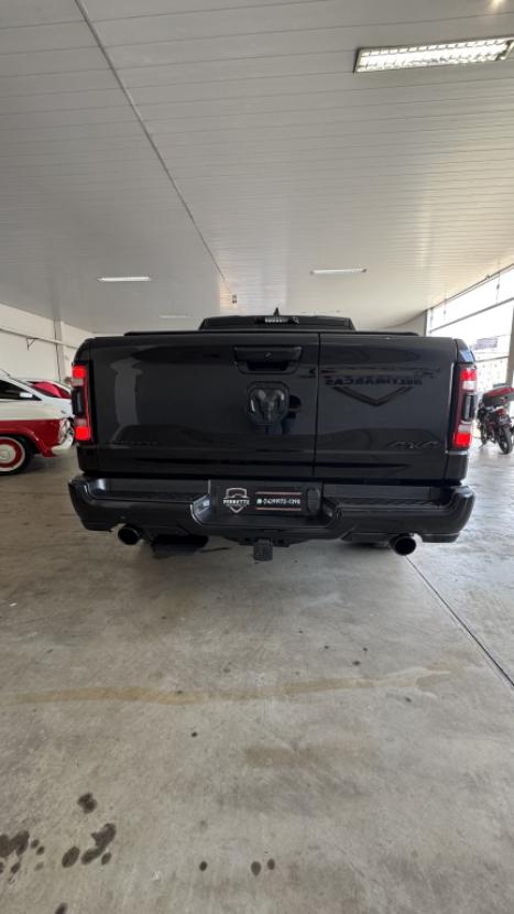 RAM 1500 5.7 V8 LIMITED NIGHT EDITION CABINE DUPLA 4X4 AUTOMTICO, Foto 4