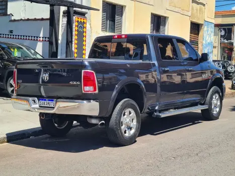 RAM 2500 6.7 I6 24V SLT CABINE DUPLA TURBO DIESEL LARAMIE 4X4 AUTOMTICO, Foto 2