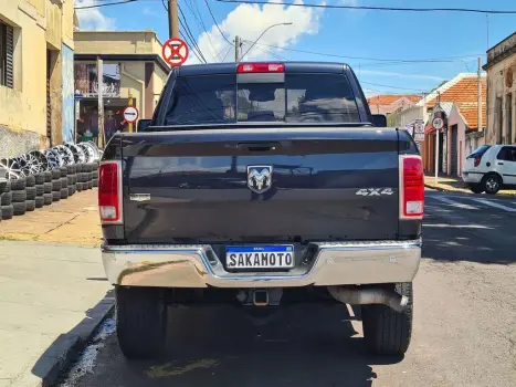 RAM 2500 6.7 I6 24V SLT CABINE DUPLA TURBO DIESEL LARAMIE 4X4 AUTOMTICO, Foto 13