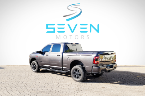 RAM 2500 6.7 I6 24V SLT CABINE DUPLA TURBO DIESEL LARAMIE 4X4 AUTOMTICO, Foto 6