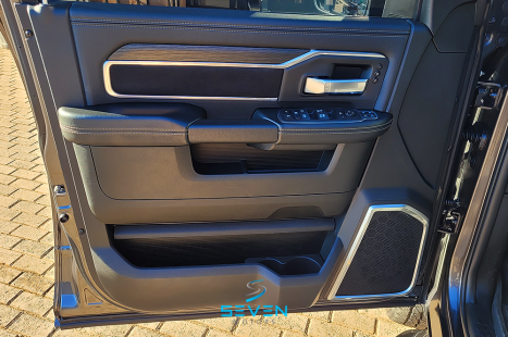 RAM 2500 6.7 I6 24V SLT CABINE DUPLA TURBO DIESEL LARAMIE 4X4 AUTOMTICO, Foto 12