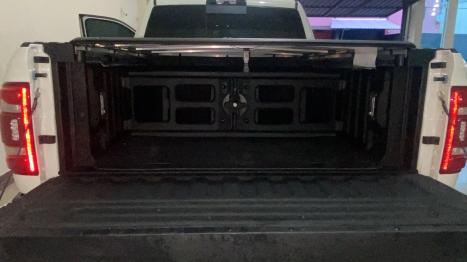 RAM 2500 6.7 I6 24V SLT CABINE DUPLA TURBO DIESEL LARAMIE 4X4 AUTOMTICO, Foto 12