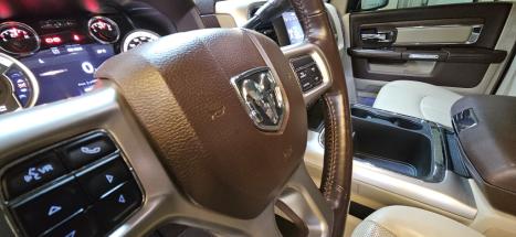RAM 2500 6.7 I6 24V SLT CABINE DUPLA TURBO DIESEL LARAMIE 4X4 AUTOMTICO, Foto 21