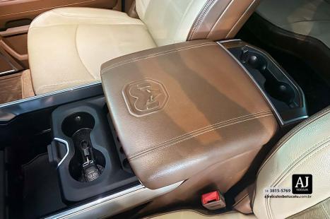 RAM 2500 6.7 I6 24V SLT CABINE DUPLA TURBO DIESEL LARAMIE 4X4 AUTOMTICO, Foto 18