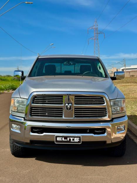 RAM 2500 6.7 I6 24V SLT CABINE DUPLA TURBO DIESEL LARAMIE 4X4 AUTOMTICO, Foto 1