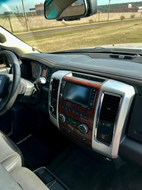 RAM 2500 6.7 I6 24V SLT CABINE DUPLA TURBO DIESEL LARAMIE 4X4 AUTOMTICO, Foto 2