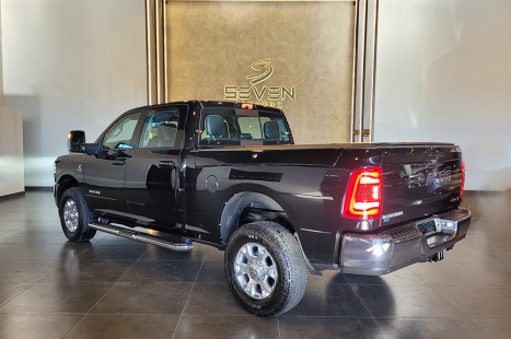 RAM 2500 6.7 I6 24V SLT CABINE DUPLA TURBO DIESEL LARAMIE 4X4 AUTOMTICO, Foto 6