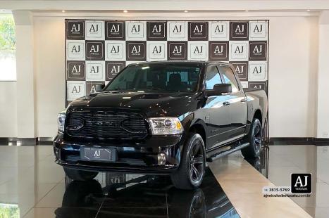 RAM Classic 5.7 V8 32V 4P HEMI LARAMIE NIGHT EDITION AUTOMTICO, Foto 1