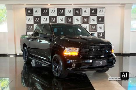 RAM Classic 5.7 V8 32V 4P HEMI LARAMIE NIGHT EDITION AUTOMTICO, Foto 3