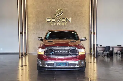 RAM Classic 5.7 V8 32V 4P HEMI LARAMIE AUTOMTICO, Foto 2