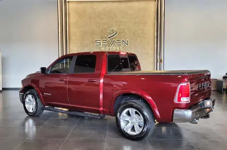 RAM Classic 5.7 V8 32V 4P HEMI LARAMIE AUTOMTICO, Foto 6