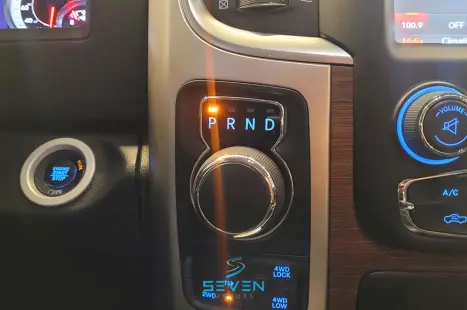 RAM Classic 5.7 V8 32V 4P HEMI LARAMIE AUTOMTICO, Foto 15