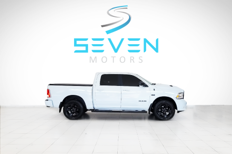 RAM Classic 5.7 V8 32V 4P HEMI LARAMIE AUTOMTICO, Foto 4