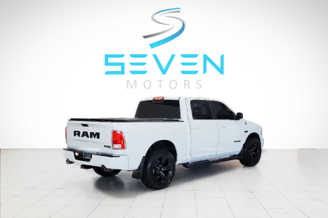 RAM Classic 5.7 V8 32V 4P HEMI LARAMIE AUTOMTICO, Foto 6