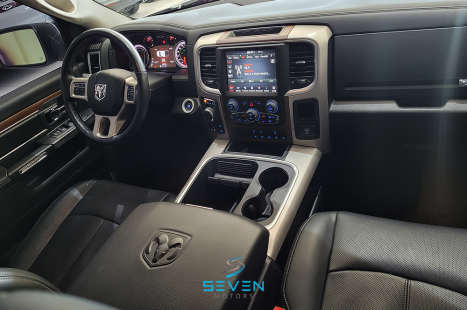 RAM Classic 5.7 V8 32V 4P HEMI LARAMIE AUTOMTICO, Foto 11
