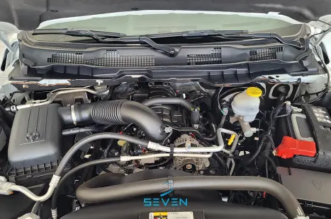 RAM Classic 5.7 V8 32V 4P HEMI LARAMIE AUTOMTICO, Foto 18
