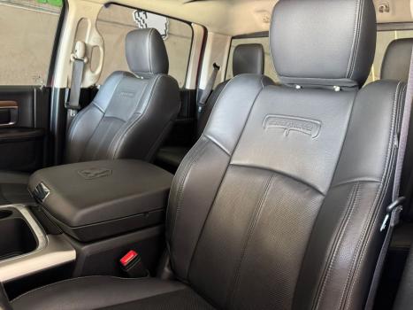 RAM Classic 5.7 V8 32V 4P HEMI LARAMIE AUTOMTICO, Foto 11