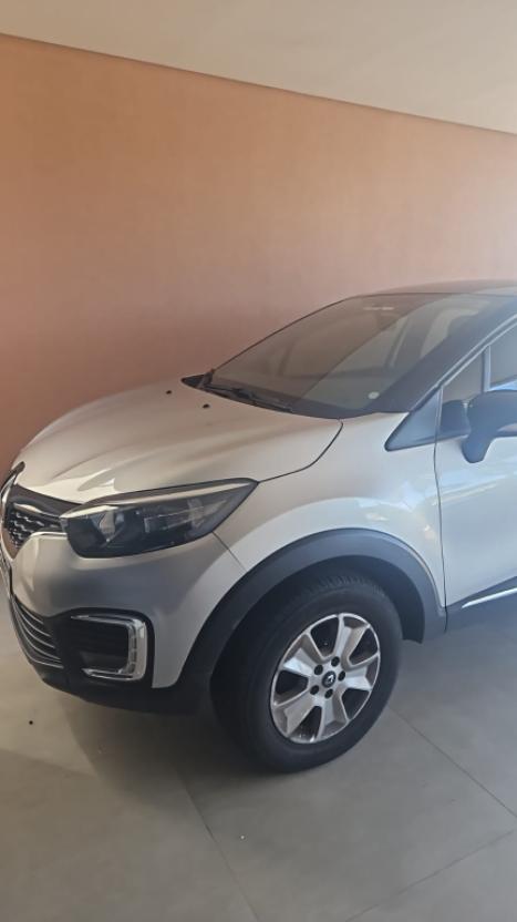 RENAULT Captur 1.6 16V 4P FLEX SCE LIFE X-TRONIC CVT, Foto 2