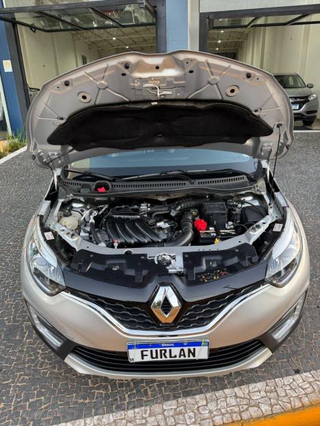 RENAULT Captur 1.6 16V 4P FLEX SCE INTENSE X-TRONIC CVT, Foto 5