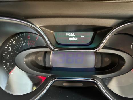 RENAULT Captur 1.6 16V 4P FLEX SCE INTENSE X-TRONIC CVT, Foto 17