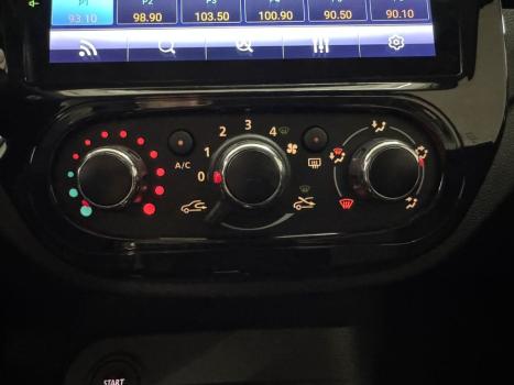 RENAULT Captur 1.6 16V 4P FLEX SCE LIFE X-TRONIC CVT, Foto 14