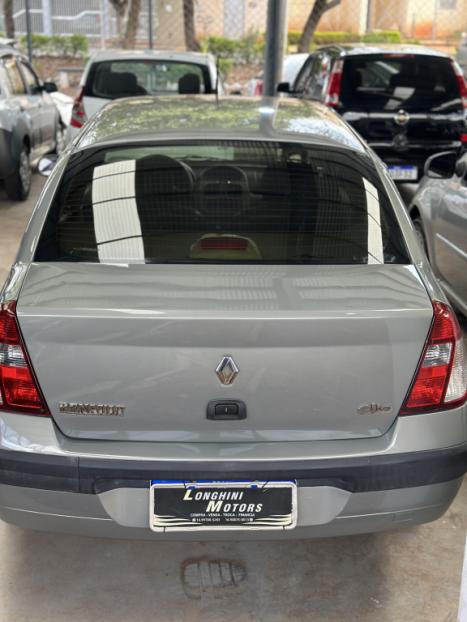 RENAULT Clio Sedan 1.0 16V 4P AUTHENTIQUE, Foto 4