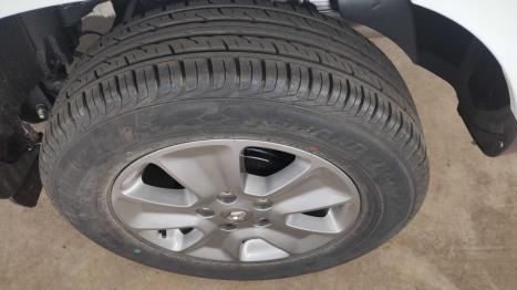 RENAULT Duster 1.6 16V 4P FLEX SCE AUTHENTIQUE X-TRONIC AUTOMTICO, Foto 13