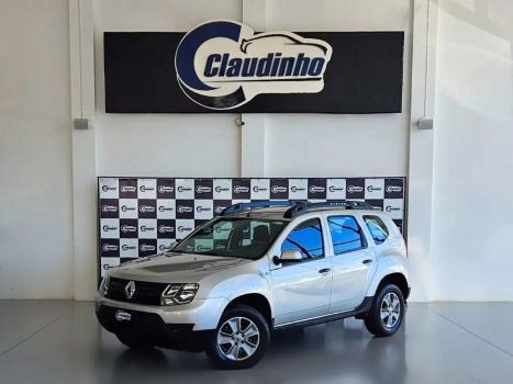 RENAULT Duster , Foto 1