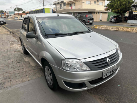 RENAULT Logan 1.0 16V 4P FLEX AUTHENTIQUE, Foto 2